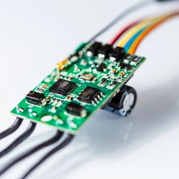 shelly-uni-wlan-universal-modul-f-r-sensoren-mit-temperatur-und-feuchtemessung image 2