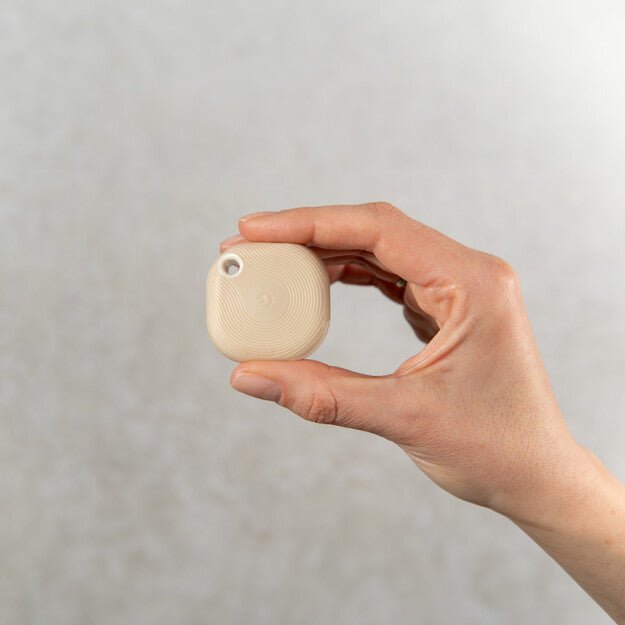 shelly-blu-button-tough-1-mocha-robuster-bluetooth-smart-taster image 2
