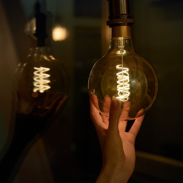 shelly-vintage-g125-e27-wlan-lampe-dimmbar image 2