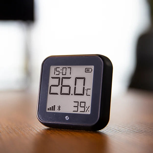 shelly-h-t-gen3-matte-black-wlan-temperatur-und-feuchtigkeitssensor-mit-e-ink-di image 3